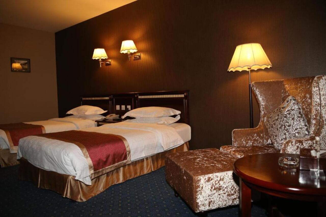 Beijing Commercial Business Hotel Екстериор снимка